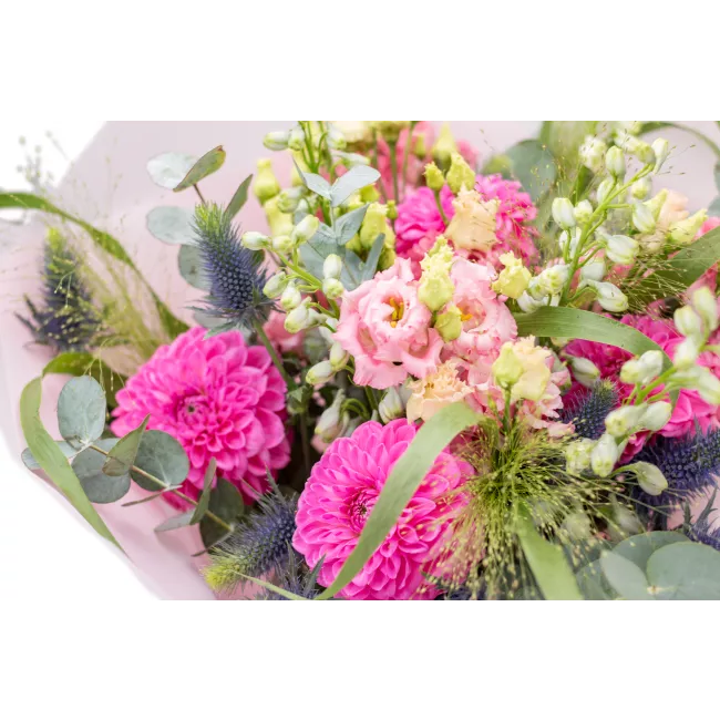 Bouquet with dahlias and eustomas
